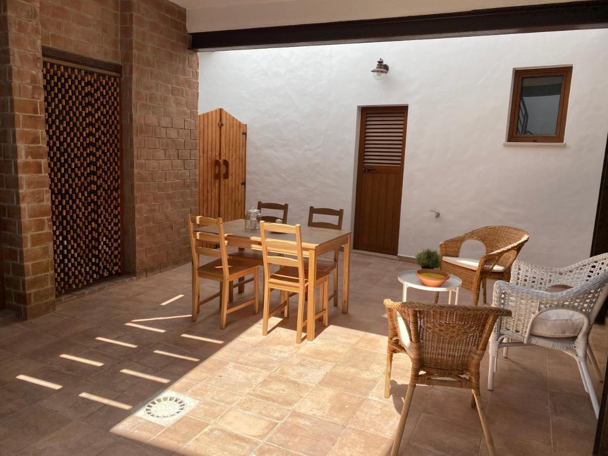 Casa Da Igrejja Bed and Breakfast Almodôvar Exteriör bild